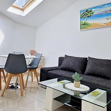 Apartman Mary & Klara-2 By Interhome Trogir
