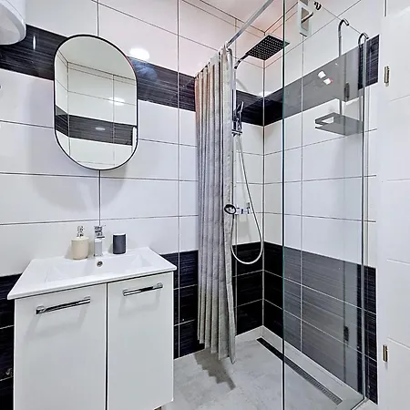 Mary & Klara-2 By Interhome Apartman